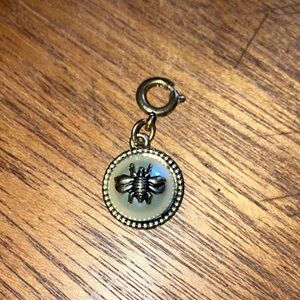 Vintage Signed JN‎ Gold Tone Honey Bee Pendant Charm